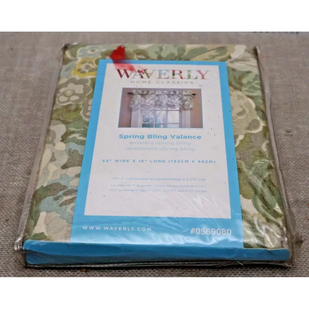 Waverly Spring Bling Valance‎ 52X18 in Window Country Green Floral